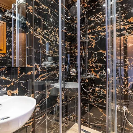 τ’αρχοντικό Παλαιός Παντελεήμων