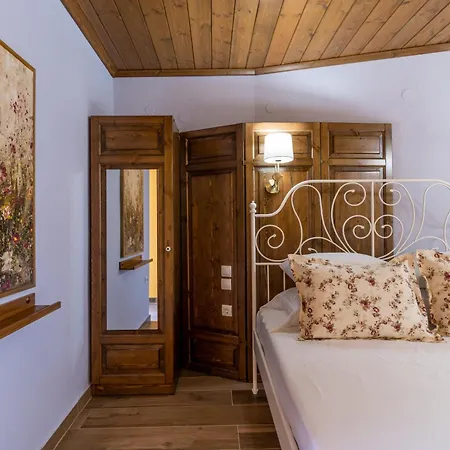 Πανσιόν τ’αρχοντικό 3*